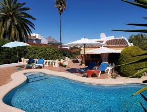 Cassandra - Beautiful Private Villa with Heated Pool included